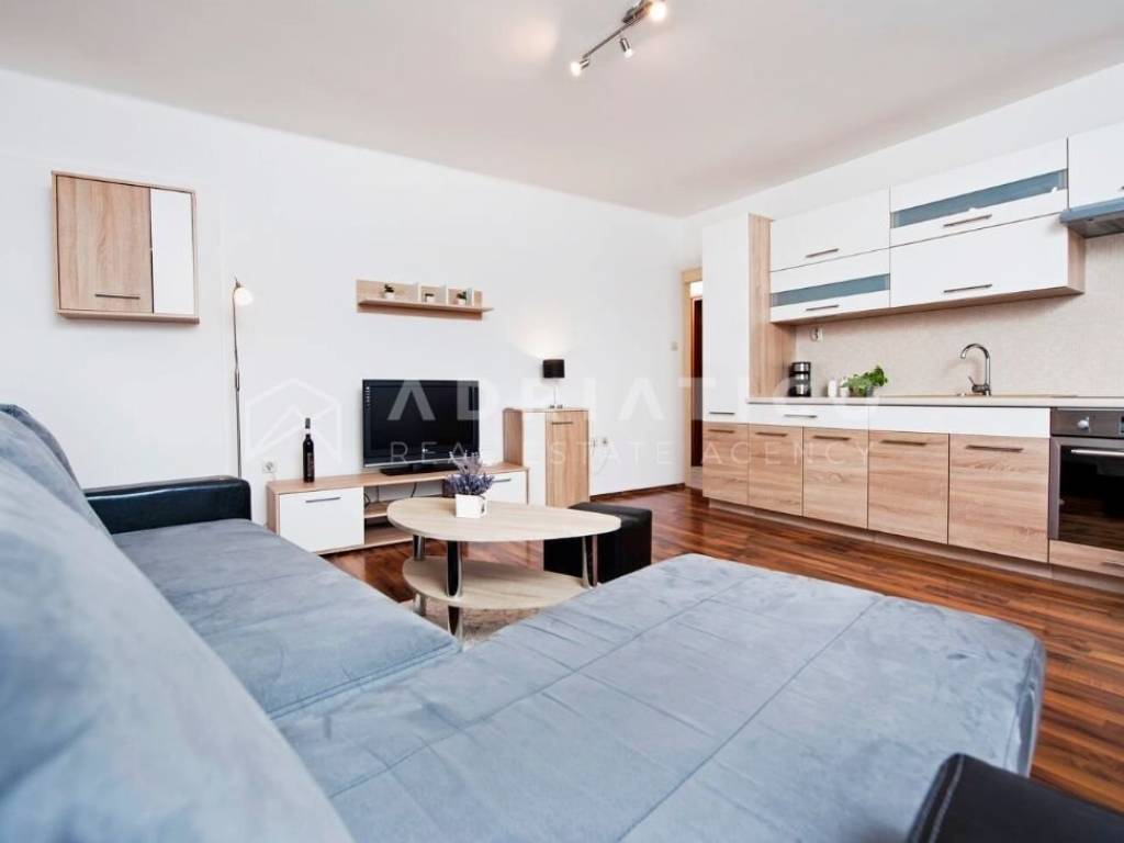 Stan u starijoj zgradi, Prodaja, Rovinj, Rovinj
