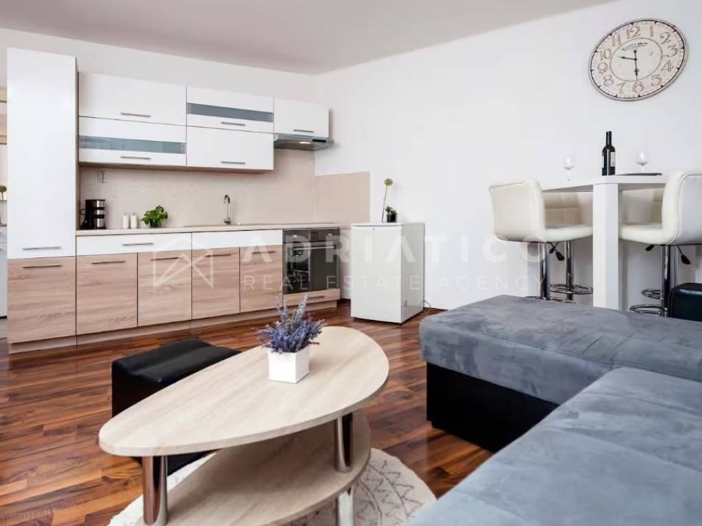 Stan u starijoj zgradi, Prodaja, Rovinj, Rovinj