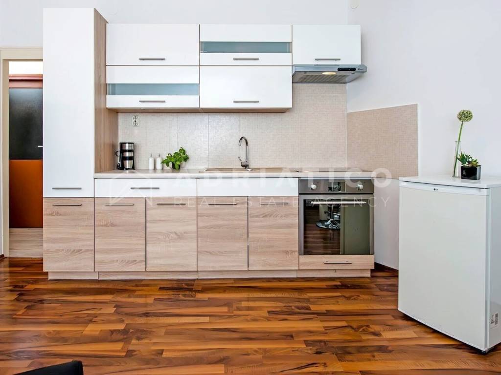 Stan u starijoj zgradi, Prodaja, Rovinj, Rovinj