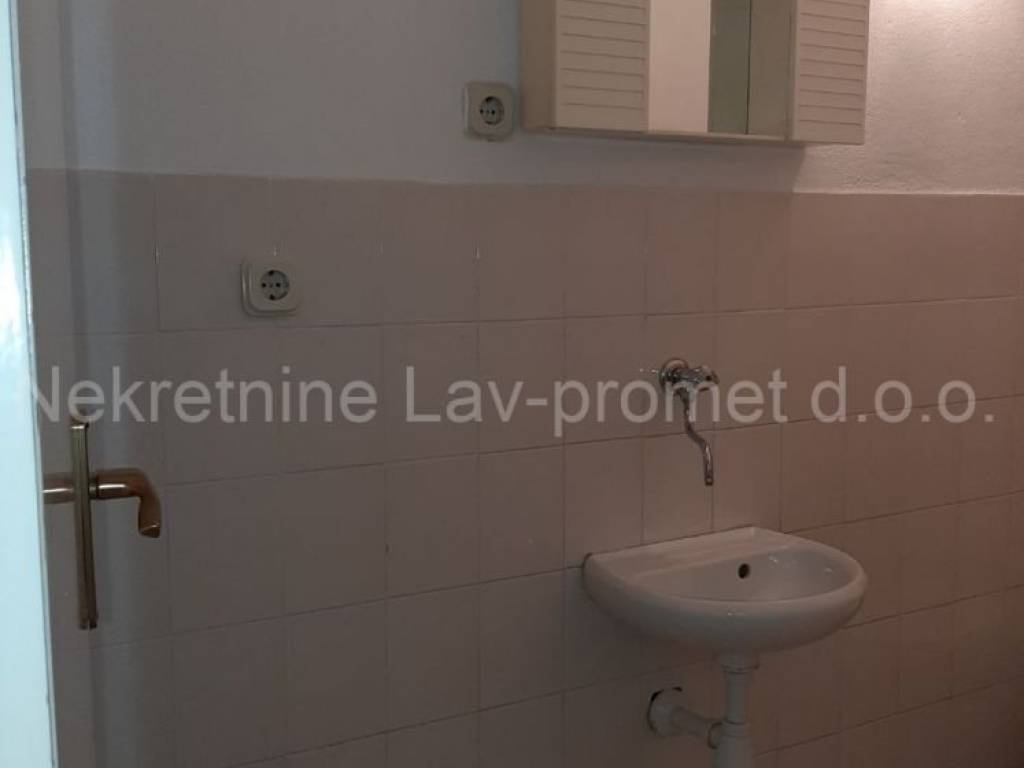 Poslovna zgrada, Prodaja, Split, Split