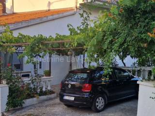 Dvojna kuća, Prodaja, Trogir - Okolica, Mastrinka