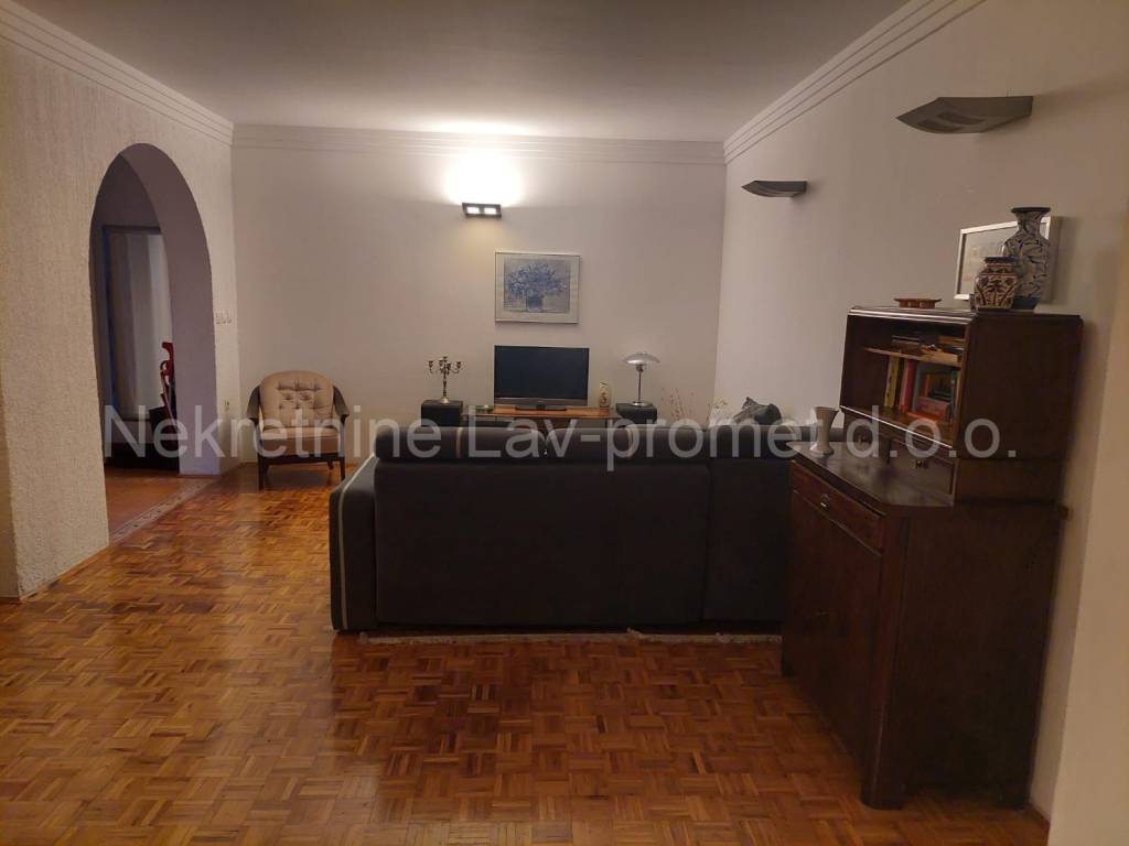 Stan u zgradi, Prodaja, Trogir, Trogir