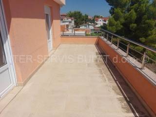 Stan u zgradi, Prodaja, Vodice, Vodice