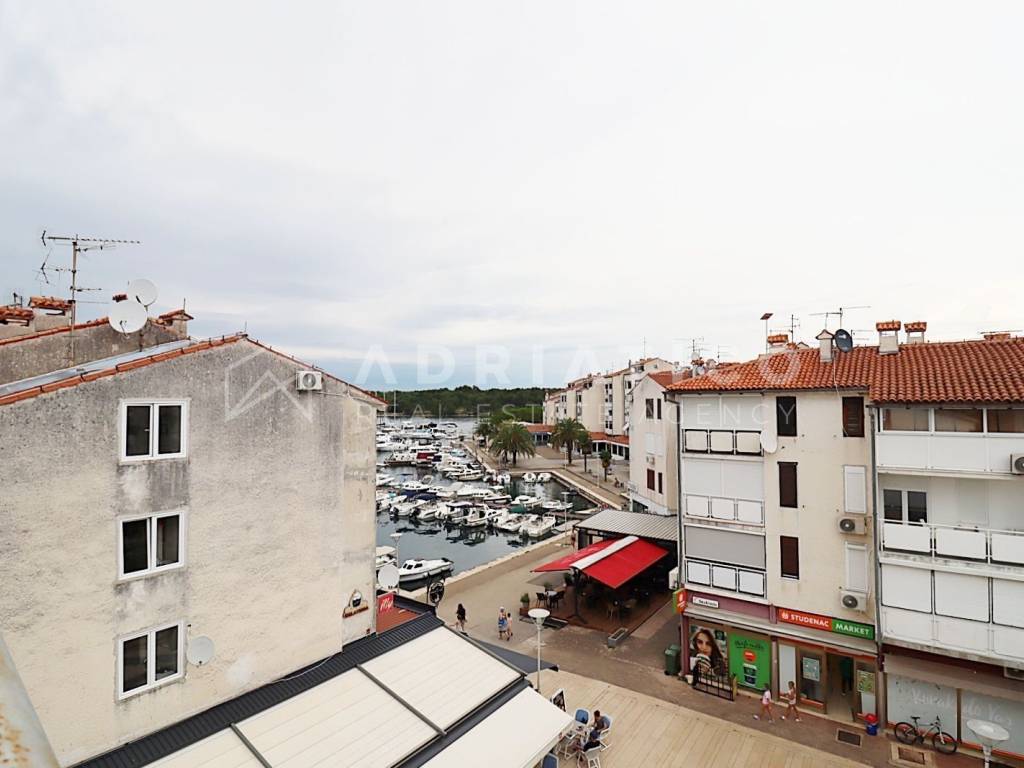 Stan u starijoj zgradi, Prodaja, Poreč, Červar-Porat