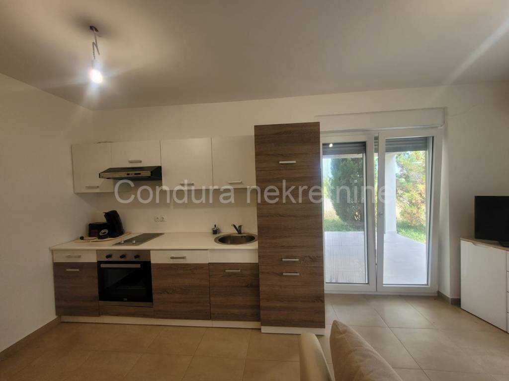 Apartman na moru, Prodaja, Nin, Nin