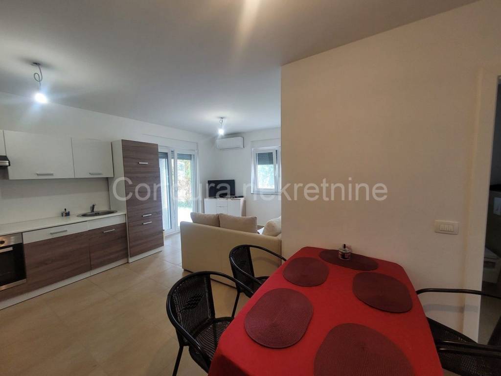Apartman na moru, Prodaja, Nin, Nin