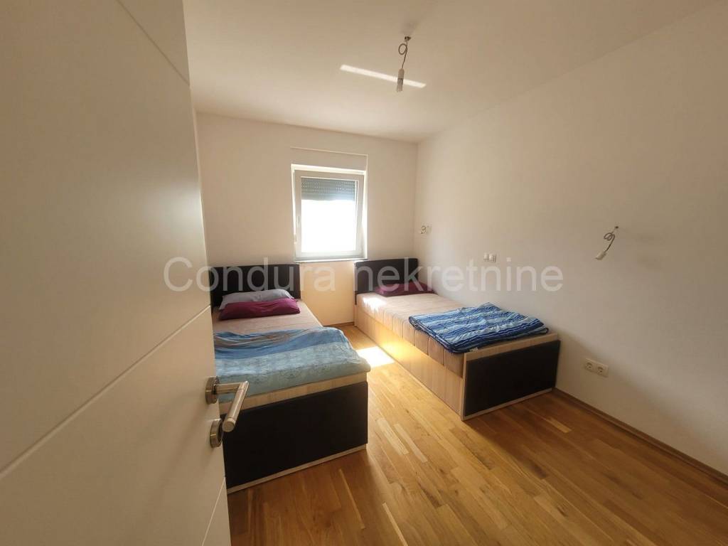 Apartman na moru, Prodaja, Nin, Nin