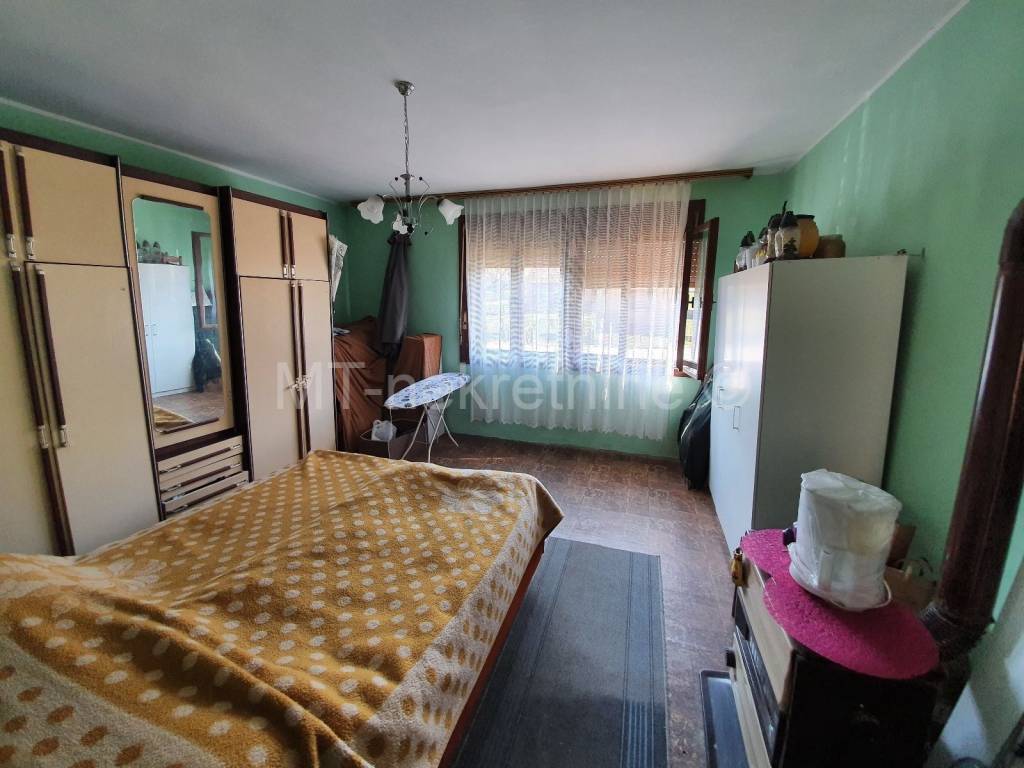 Obiteljska kuća, Prodaja, Kapela, Jabučeta