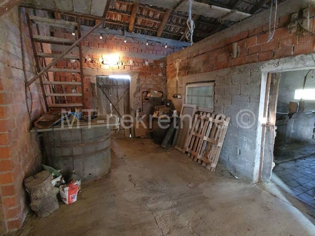 Obiteljska kuća, Prodaja, Kapela, Jabučeta