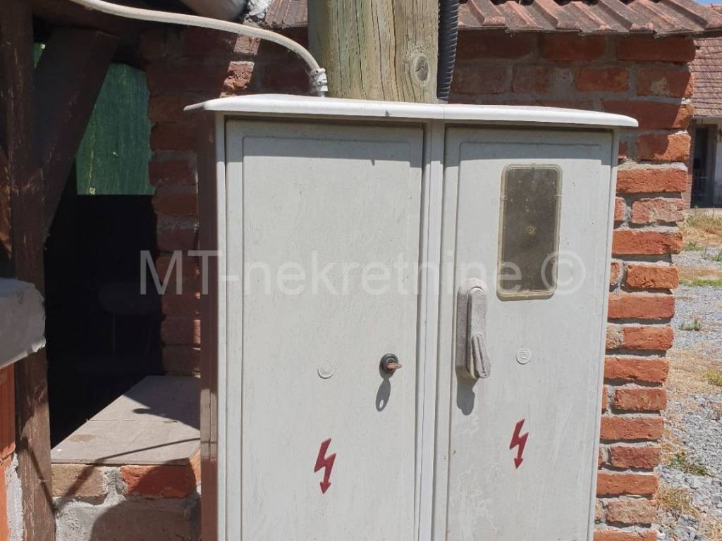 Prizemnica s potkrovljem, Prodaja, Ivanska, Srijedska