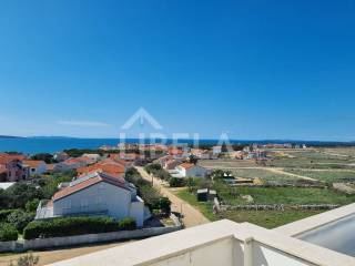 Apartman na moru, Prodaja, Povljana, Povljana