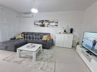 Apartman na moru, Prodaja, Okrug, Okrug Gornji