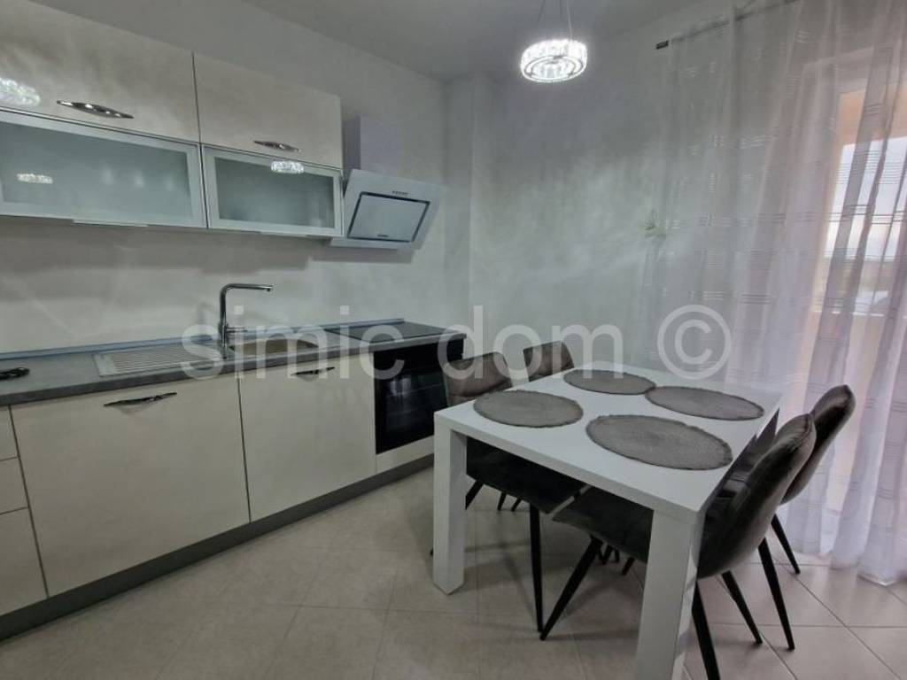 Apartman na moru, Prodaja, Okrug, Okrug Gornji