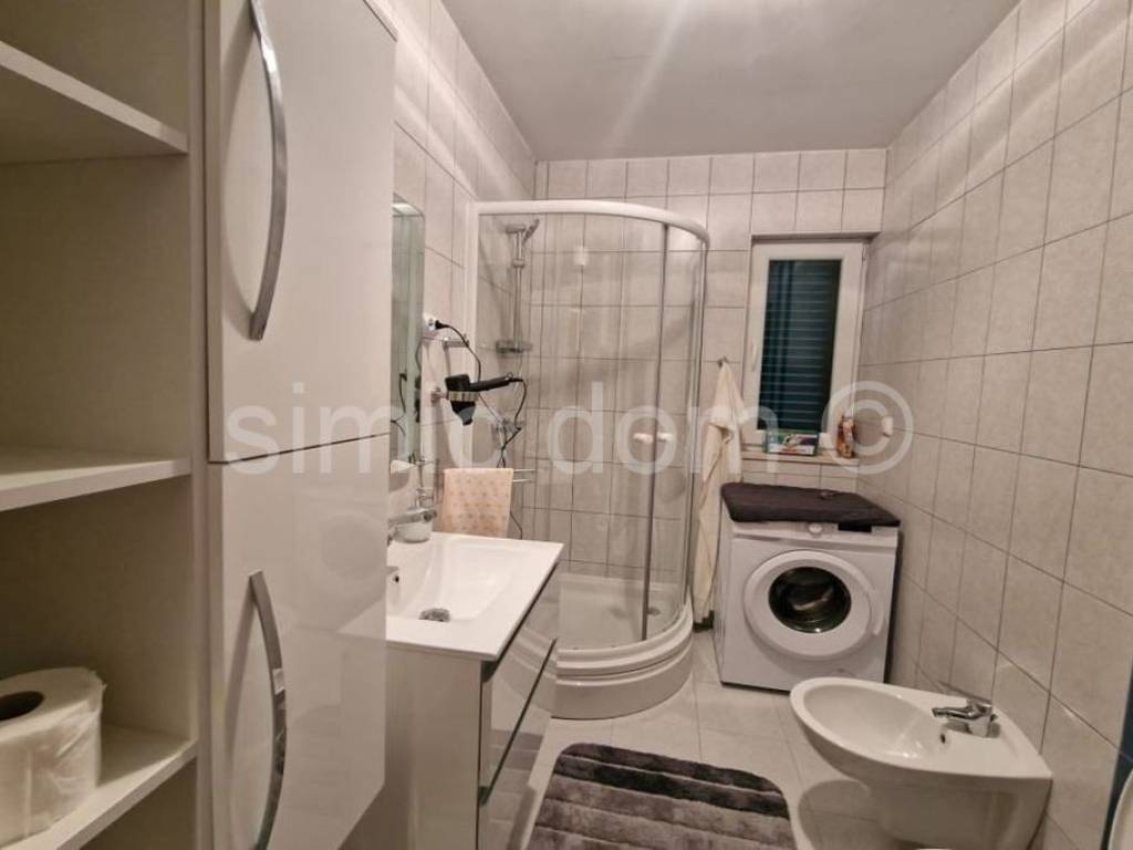 Apartman na moru, Prodaja, Okrug, Okrug Gornji