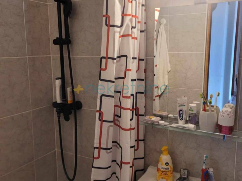Dvojna kuća, Prodaja, Privlaka, Privlaka