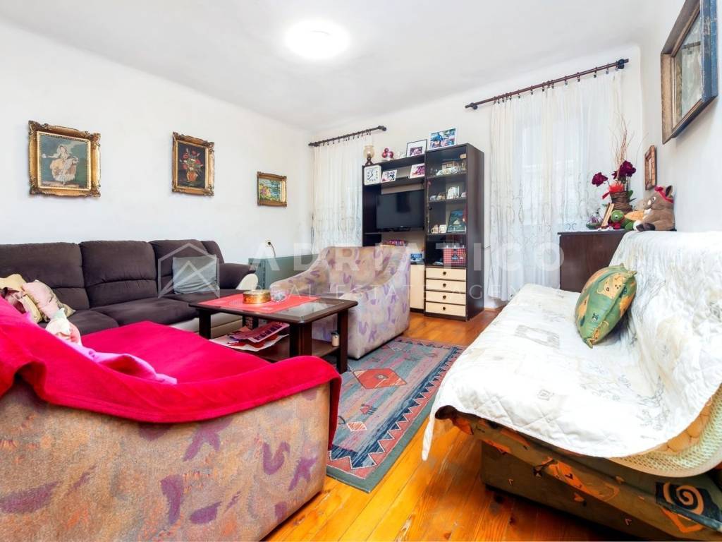 Stan u starijoj zgradi, Prodaja, Rovinj, Rovinj