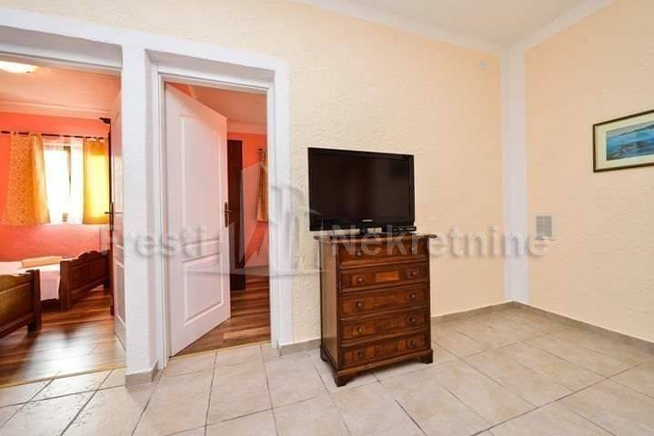Apartmanska kuća, Prodaja, Vir, Vir