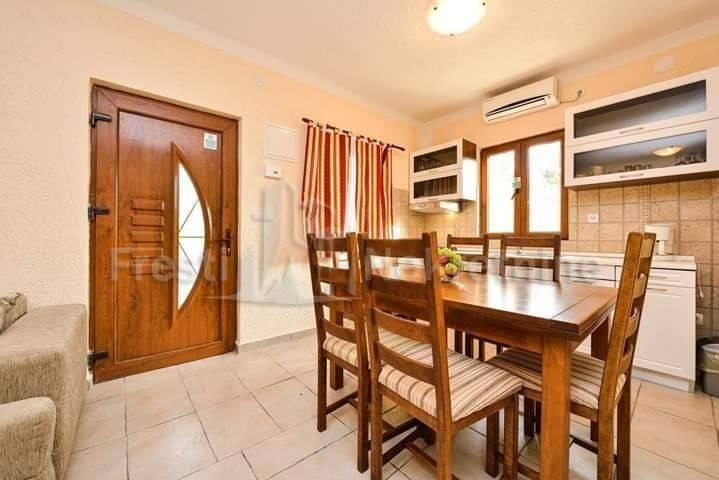 Apartmanska kuća, Prodaja, Vir, Vir