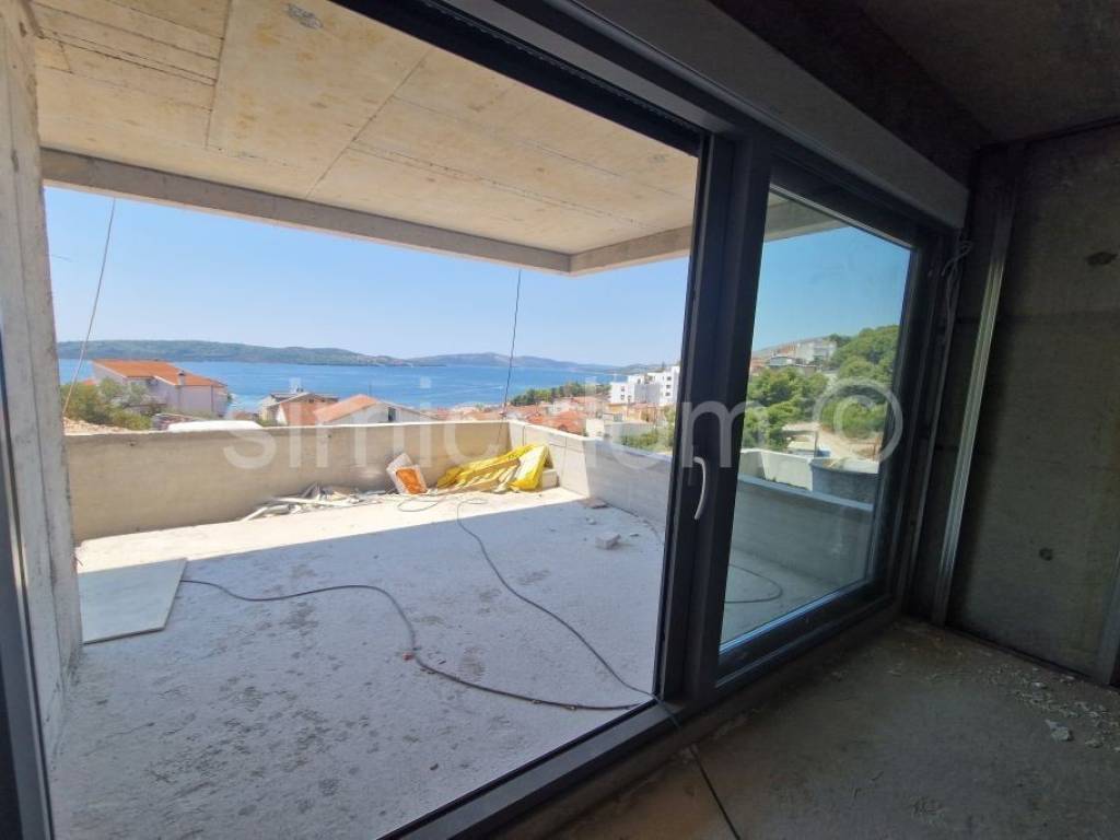 Apartman na moru, Prodaja, Trogir, Saldun