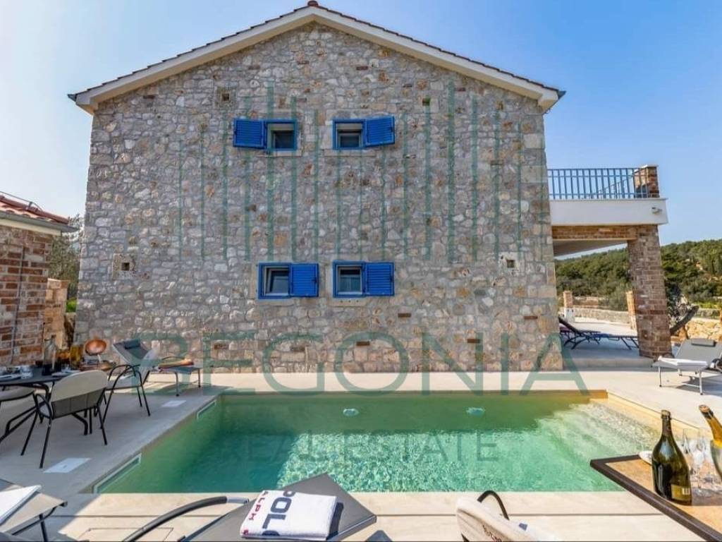 Vila, Prodaja, Pašman, Pašman