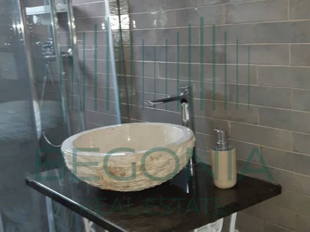 Vila, Prodaja, Pašman, Pašman