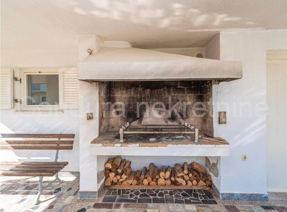 Apartmanska kuća, Prodaja, Privlaka, Privlaka