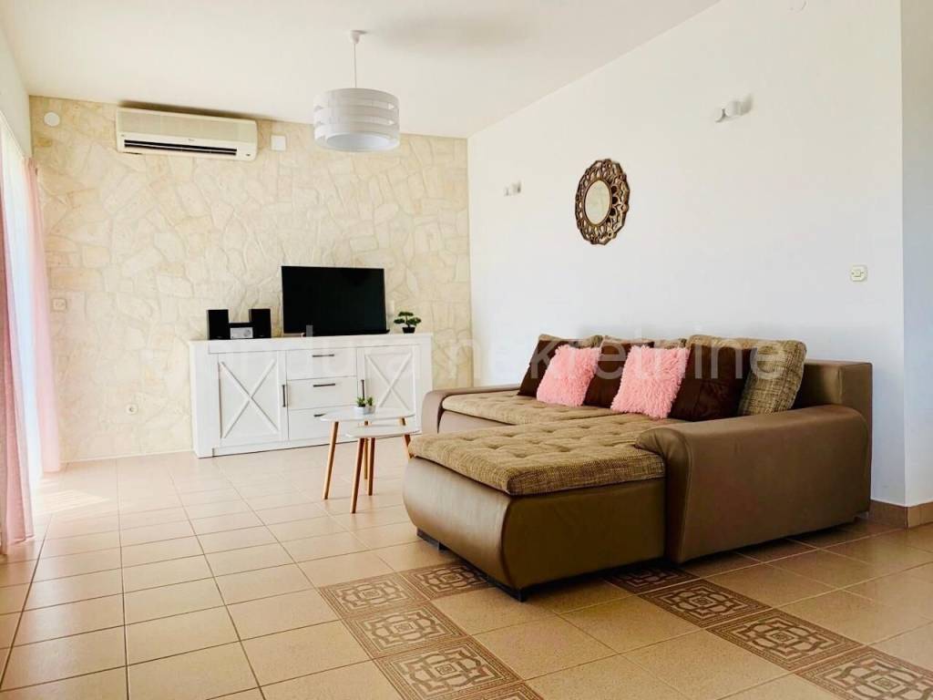 Apartmanska kuća, Prodaja, Privlaka, Privlaka