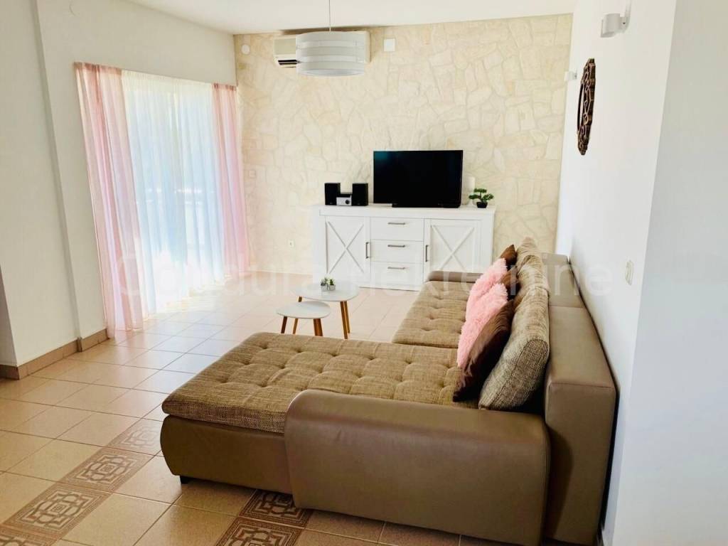 Apartmanska kuća, Prodaja, Privlaka, Privlaka