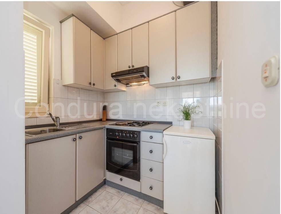 Apartmanska kuća, Prodaja, Privlaka, Privlaka