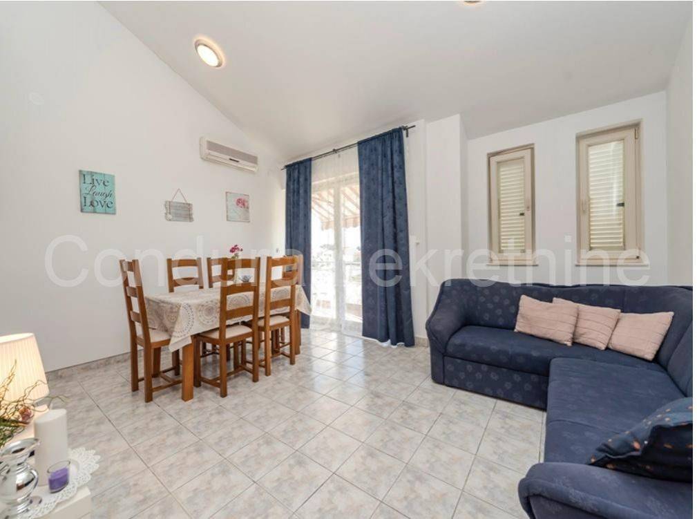 Apartmanska kuća, Prodaja, Privlaka, Privlaka