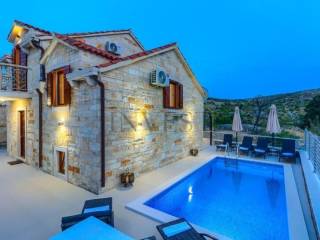 Dvojna kuća, Prodaja, Nerežišća, Dračevica