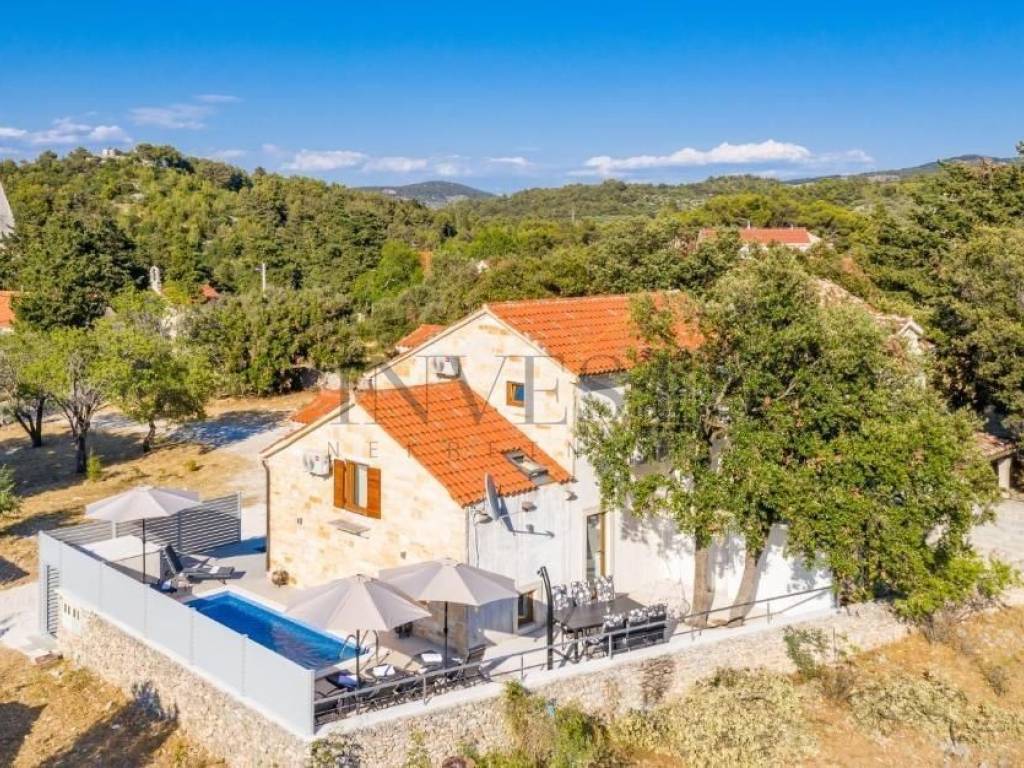 Dvojna kuća, Prodaja, Nerežišća, Dračevica