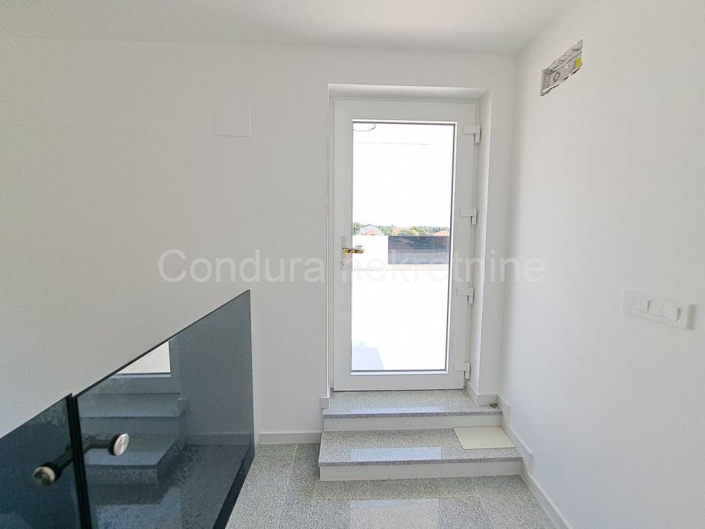 Apartman na moru, Prodaja, Privlaka, Privlaka