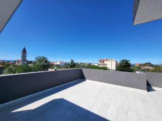 Apartman na moru, Prodaja, Privlaka, Privlaka