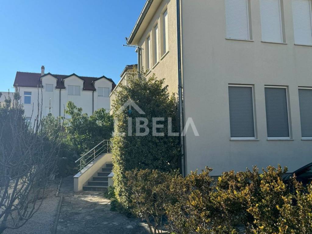 Apartmanska kuća, Prodaja, Vodice, Vodice
