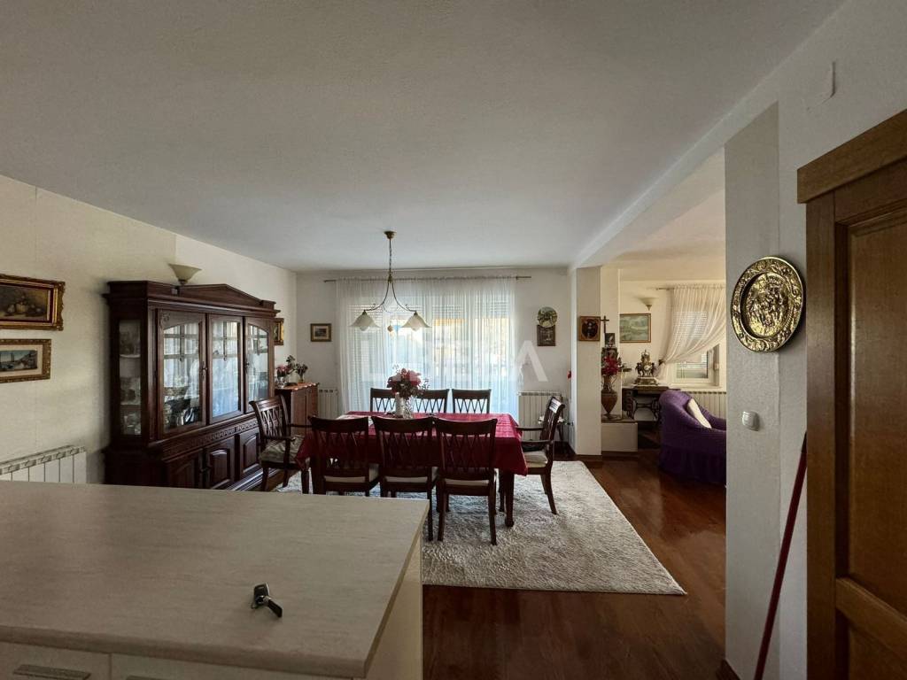 Apartmanska kuća, Prodaja, Vodice, Vodice