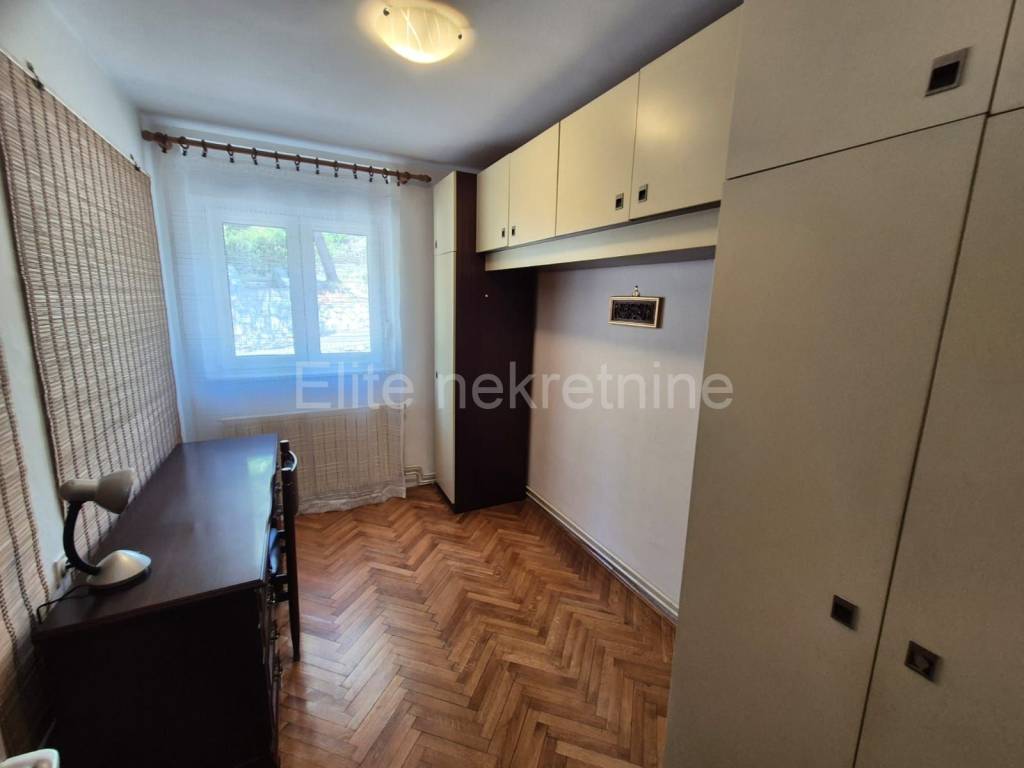 Stan u zgradi, Najam, Rijeka, Zapad