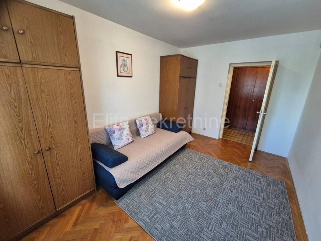 Stan u zgradi, Najam, Rijeka, Zapad