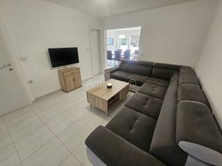 Apartman s okućnicom, Prodaja, Privlaka, Privlaka