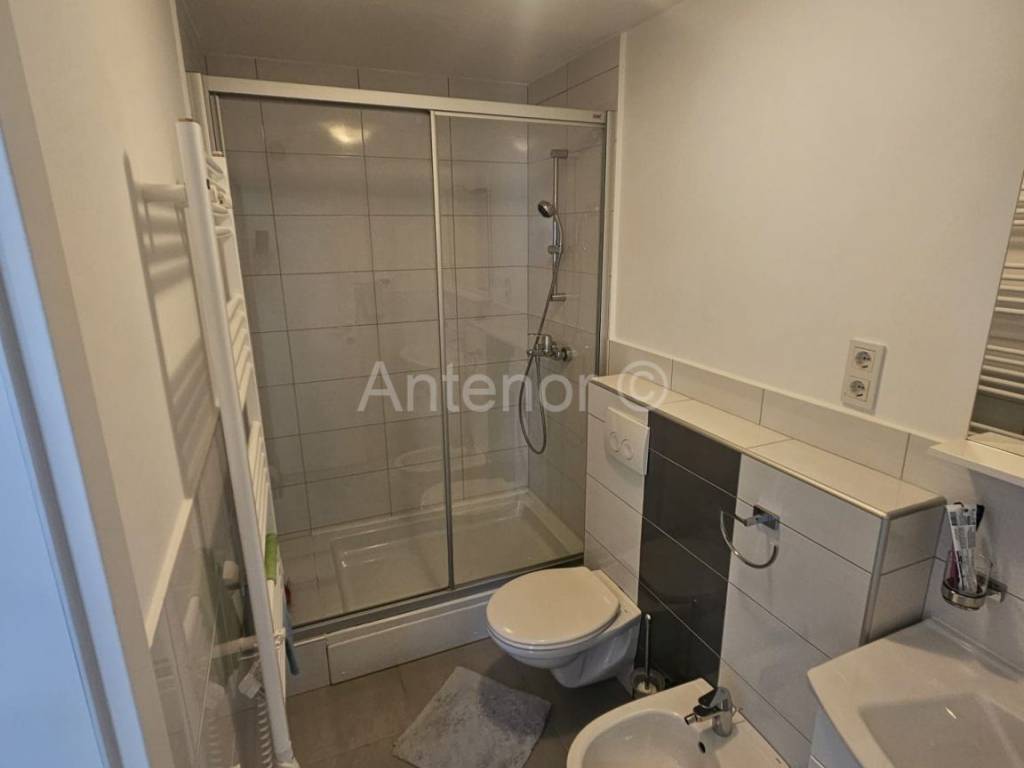 Apartman s okućnicom, Prodaja, Privlaka, Privlaka