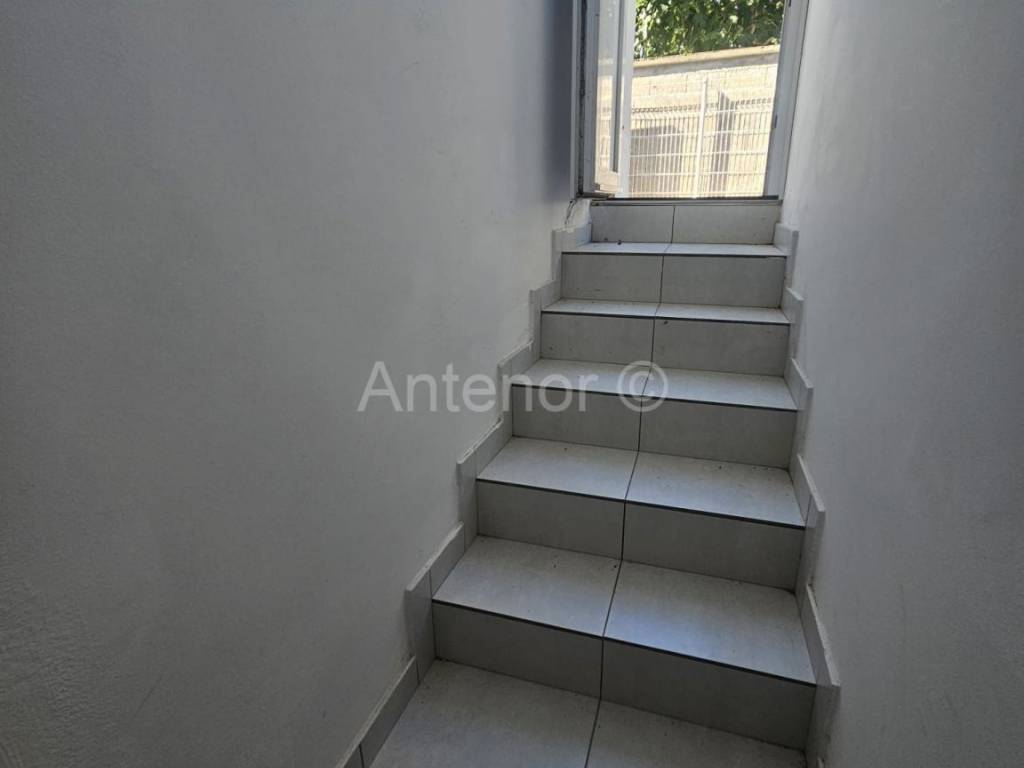 Apartman s okućnicom, Prodaja, Privlaka, Privlaka