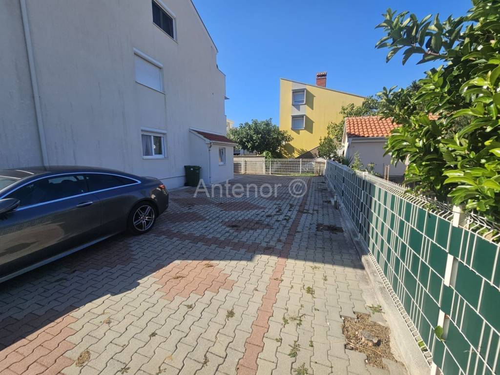 Apartman s okućnicom, Prodaja, Privlaka, Privlaka