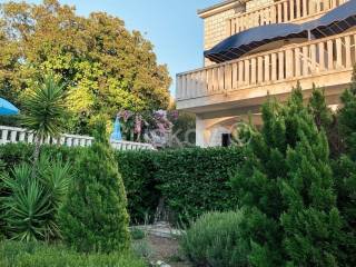 Apartmanska kuća, Prodaja, Supetar, Supetar