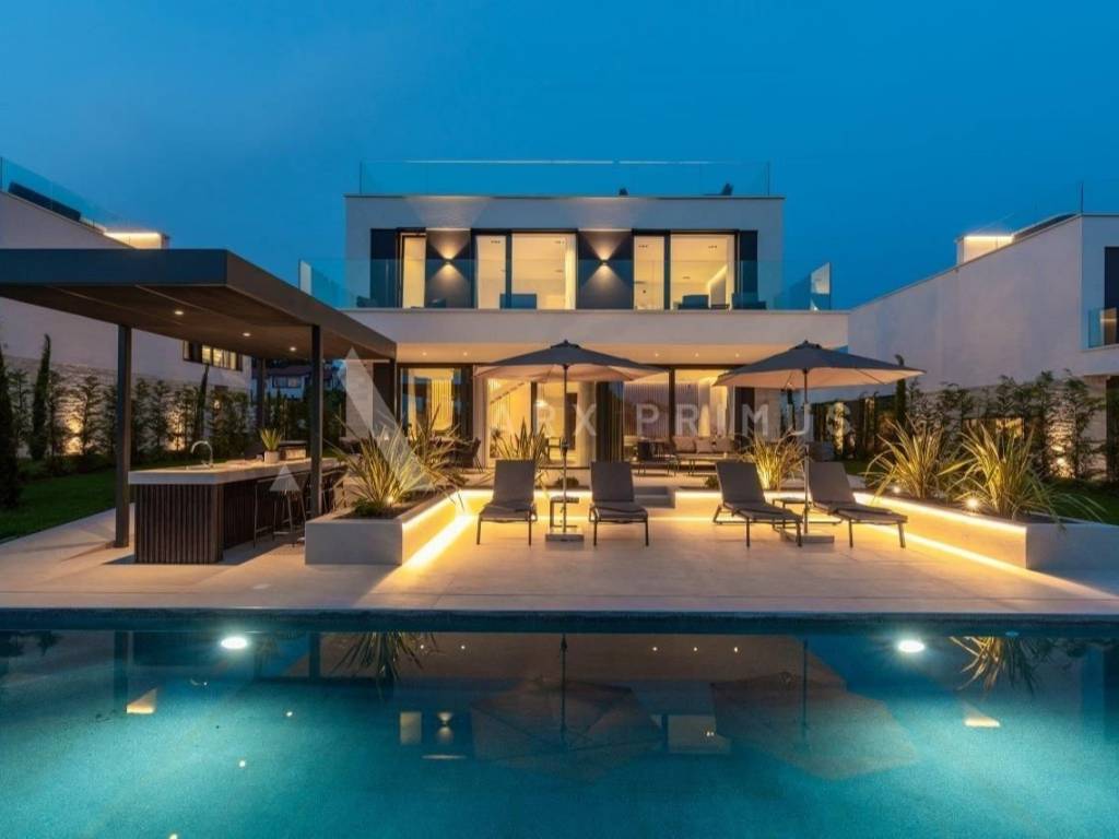 Vila, Prodaja, Poreč, Kukci