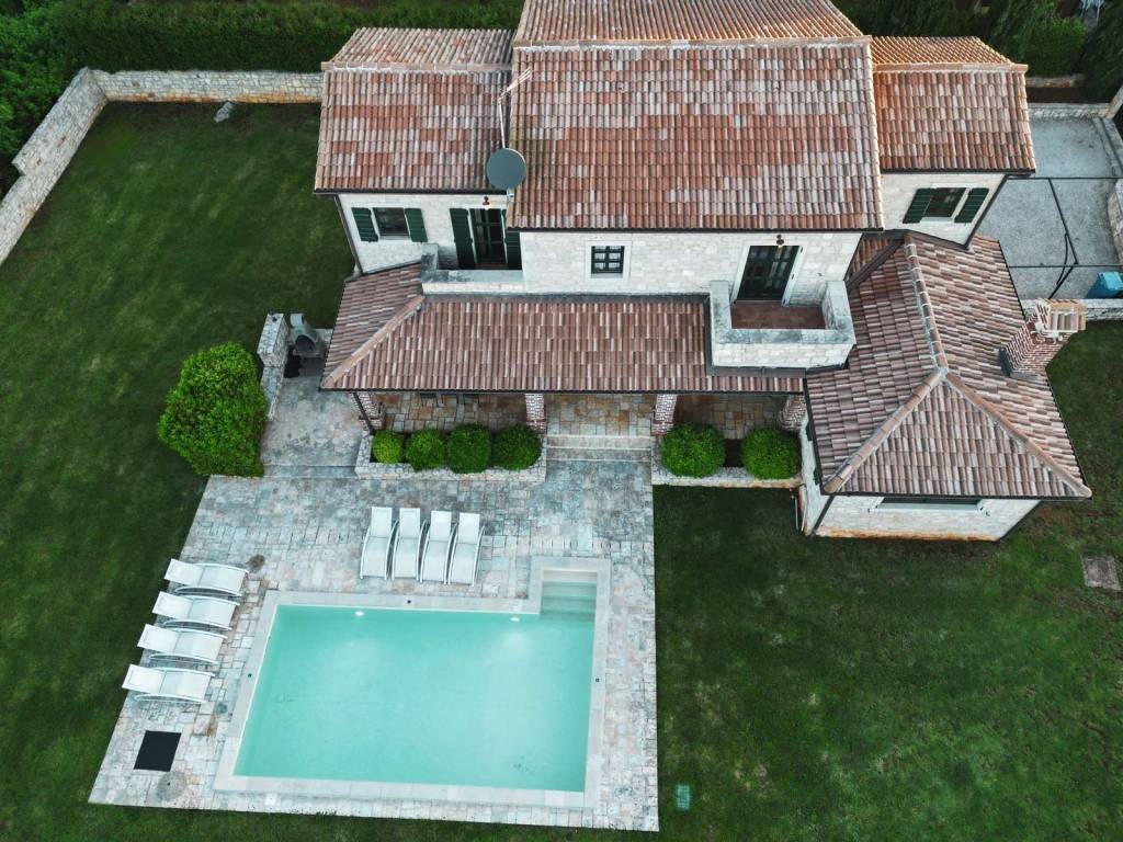 Kamena kuća, Prodaja, Sveti Lovreč, Heraki