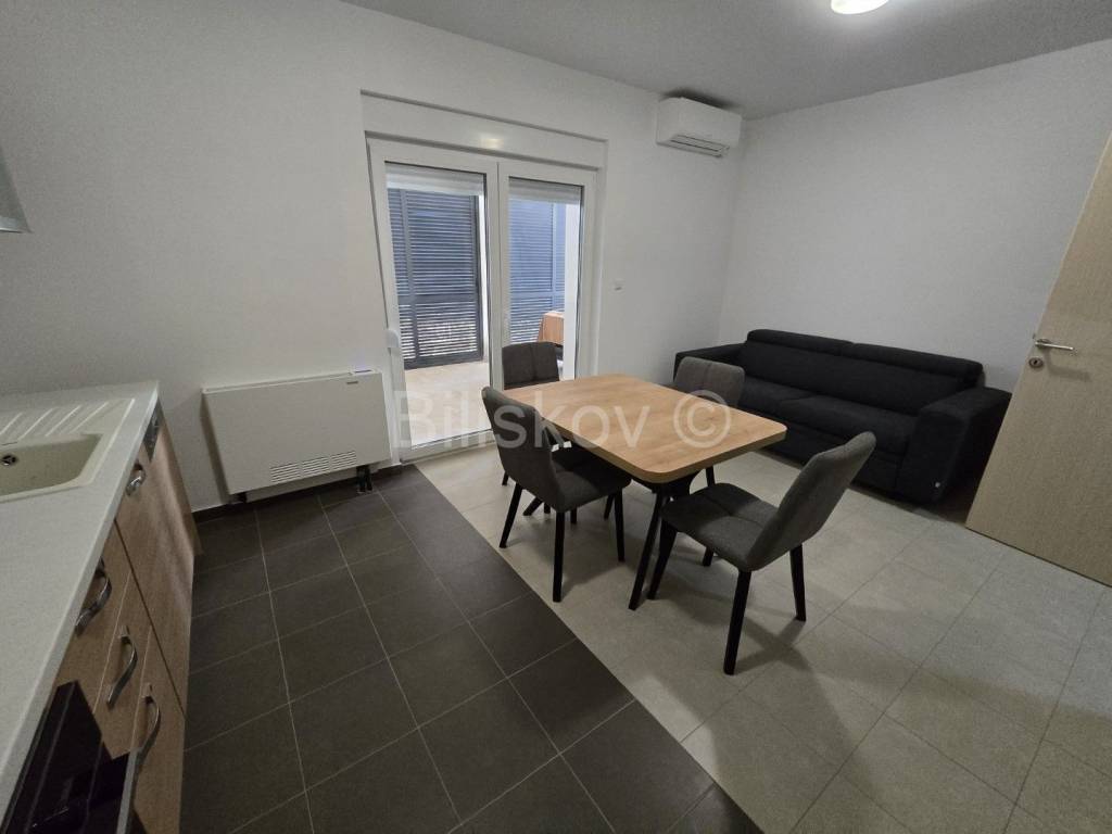 Stan u kući, Najam, Kaštela, Kaštel Novi