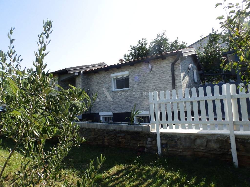 Samostojeća kuća, Prodaja, Buje, Kaštel