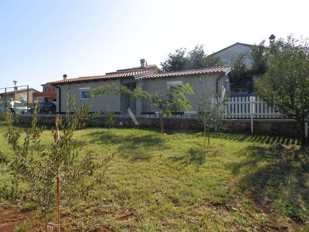 Samostojeća kuća, Prodaja, Buje, Kaštel