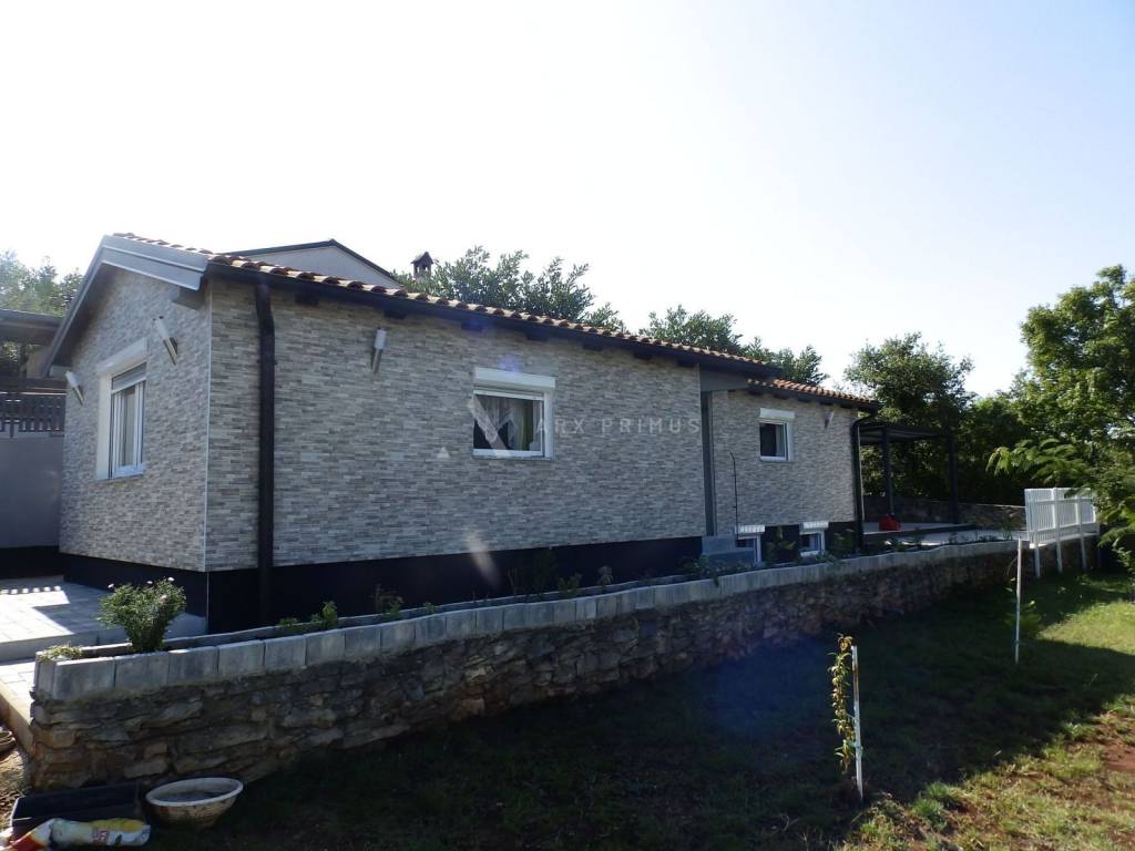 Samostojeća kuća, Prodaja, Buje, Kaštel