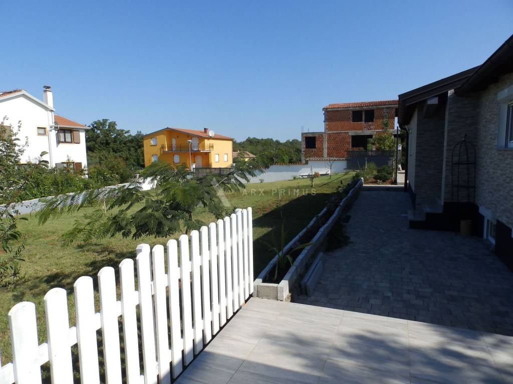 Samostojeća kuća, Prodaja, Buje, Kaštel